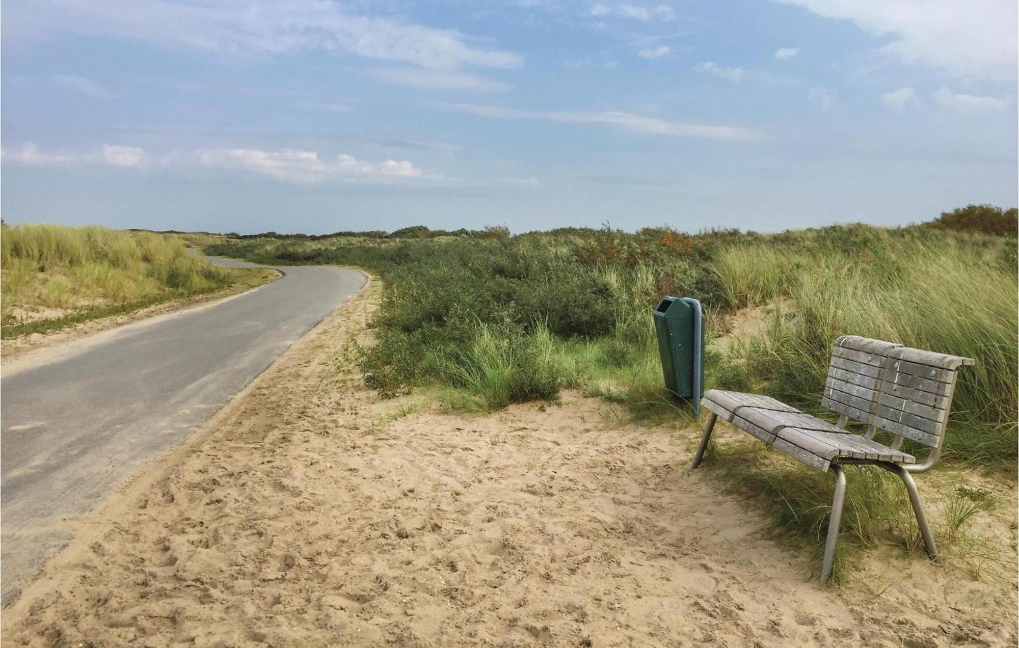 In With 4 Bedrooms&wifi Vakantiehuis Groede
