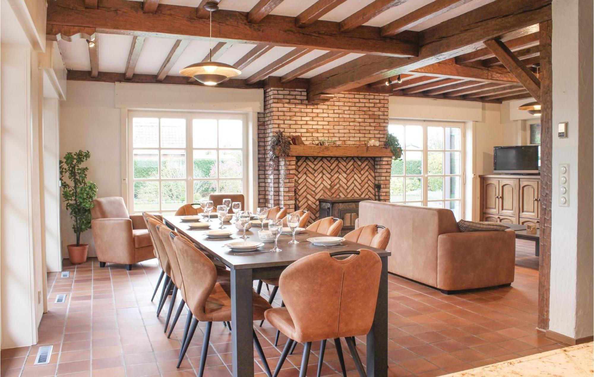 In With 4 Bedrooms&wifi * Groede