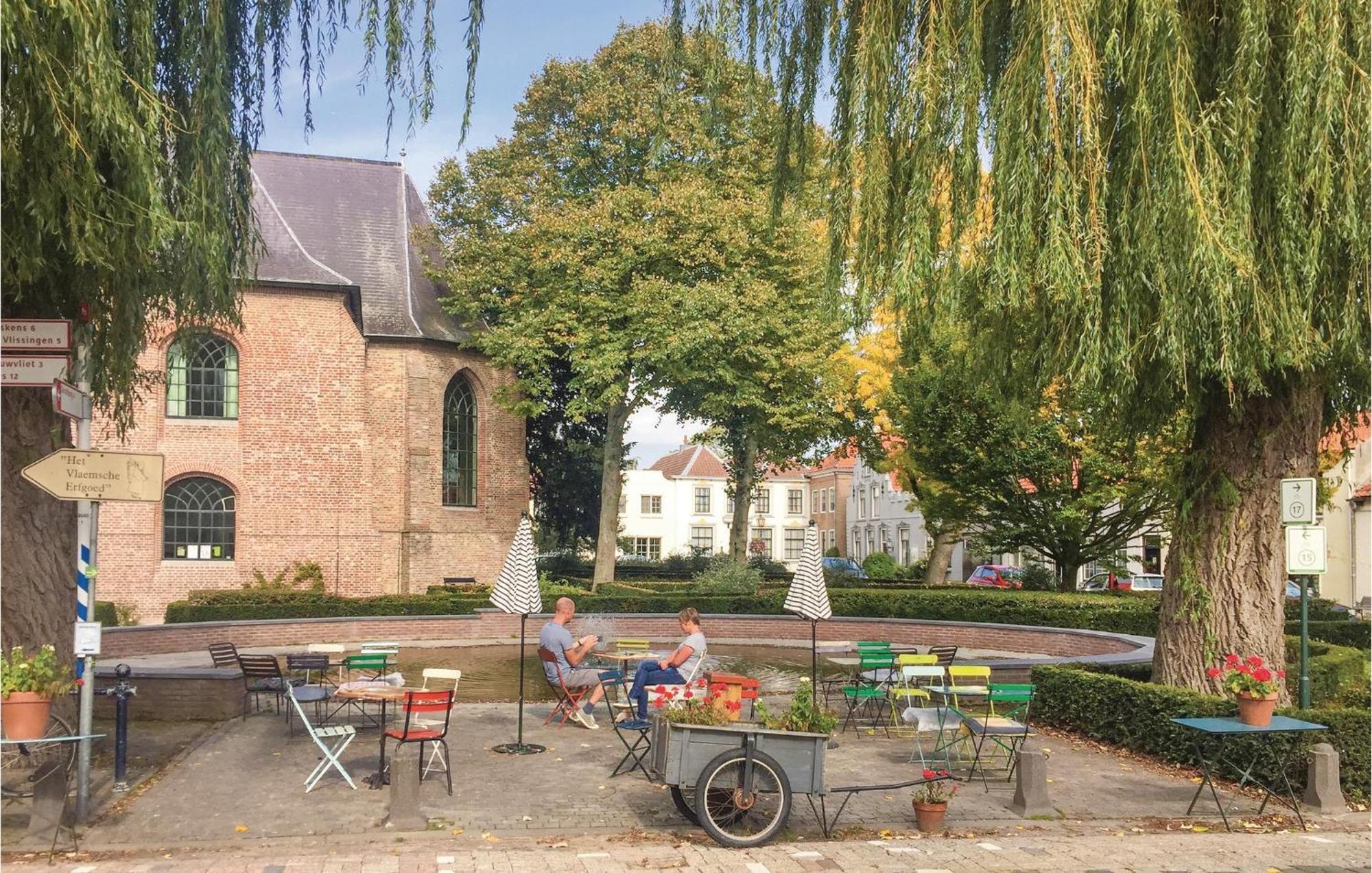 In With 4 Bedrooms&wifi Vakantiehuis